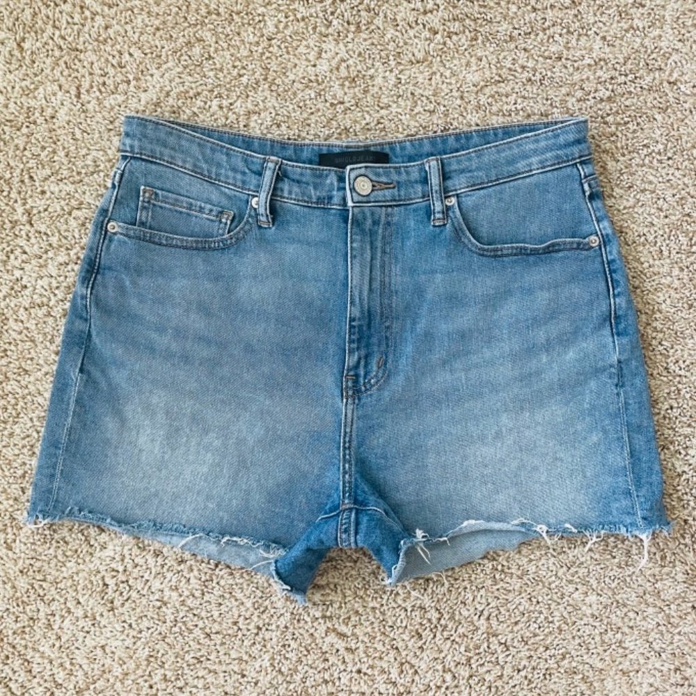 🏖 EUC 🏖 Uniqlo Women's High-Rise Denim Shorts, 30 inch